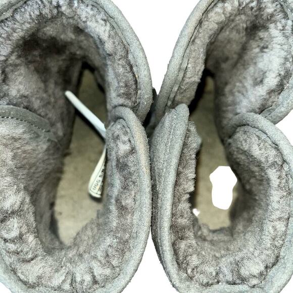 UGG Women's Kristin Short Boots 10 - Picture 5 of 8